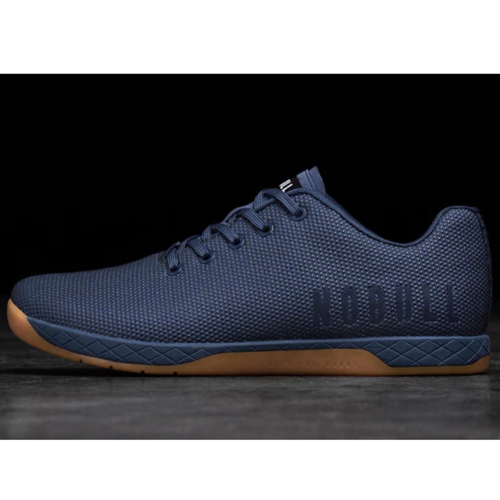 NoBull Navy Gum Trainer. LIKE NEW! Size 9 womens, Size 10.5 mens